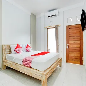 Oyo Flagship 90756 Melasti Hills & Cafe Ungasan (Bali)